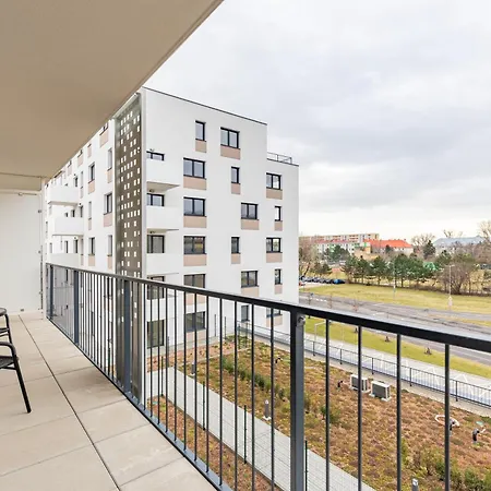 招待所 Sunny Haven: Modern 2br,garage, Wifi,stream 布拉迪斯拉发