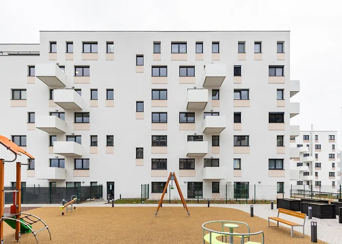 Sunny Haven: Modern 2br,garage, Wifi,stream *