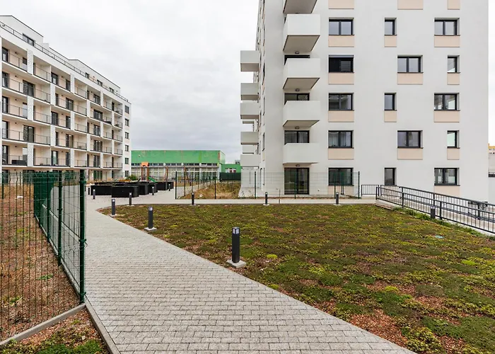 Sunny Haven: Modern 2br,garage, Wifi,stream Gasthuis