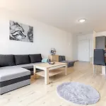Casa de hóspedes Sunny Haven: Modern 2br,garage, Wifi,stream *