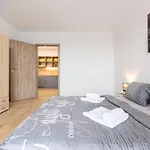 Sunny Haven: Modern 2br,garage, Wifi,stream Casa de hóspedes *