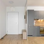 Sunny Haven: Modern 2br,garage, Wifi,stream Casa de hóspedes