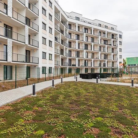 Sunny Haven: Modern 2br,garage, Wifi,stream Гостьовий будинок