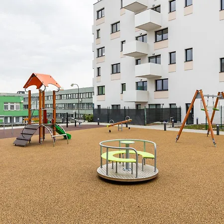 Гостьовий будинок Sunny Haven: Modern 2br,garage, Wifi,stream Братислава