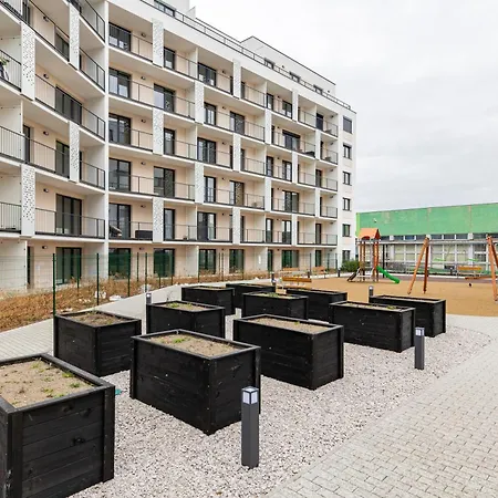 Sunny Haven: Modern 2br,garage, Wifi,stream Guest house