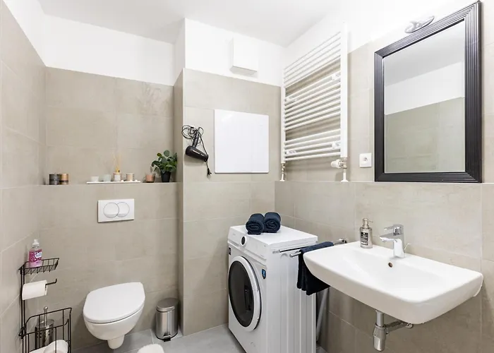 Maison d'hôtes Sunny Haven: Modern 2br,garage, Wifi,stream